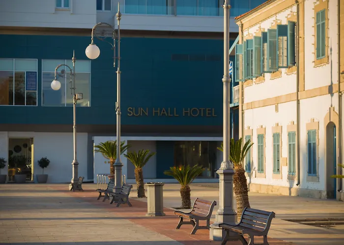 Sun Hall Hotel